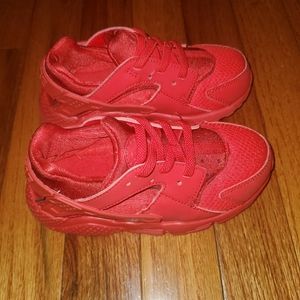 10c kid Red Huaraches